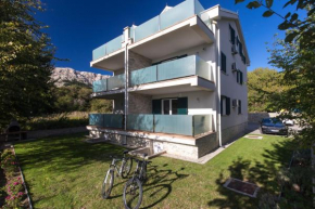 Apartments with a parking space Baska, Krk - 19674